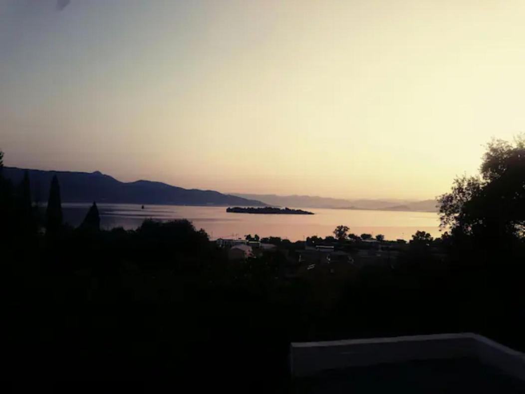 Σοφιτα Ξυλο Μεταλο Γυαλι Daire Alykes Potamou Dış mekan fotoğraf